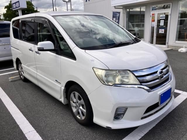 NISSAN SERENA  S-HYBRID