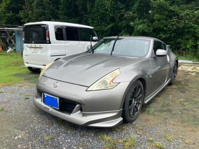 NISSAN