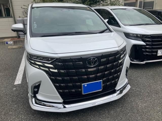 TOYOTA ALPHARD