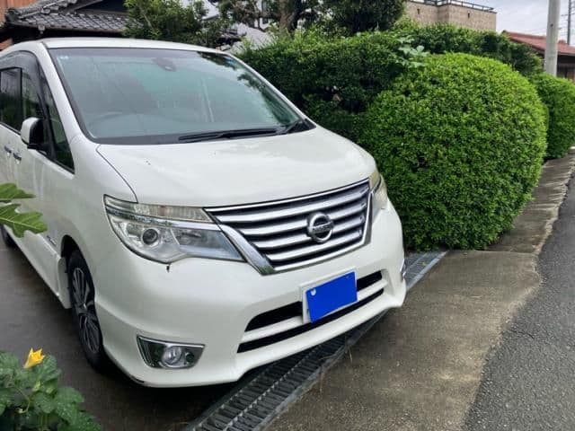 NISSAN SERENA  S-HYBRID