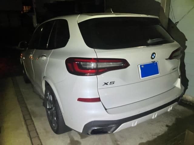 Car thumbnail 4