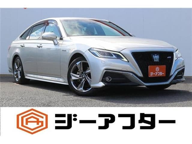 TOYOTA CROWN sedan hybrid