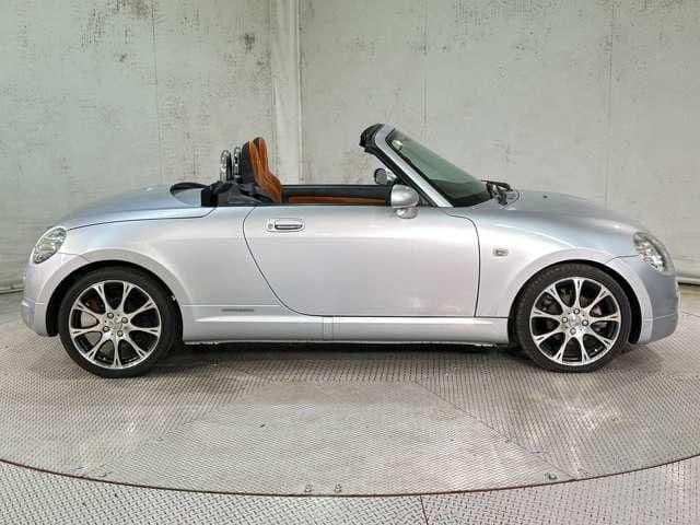 Car thumbnail 4