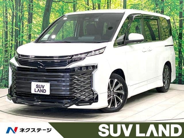 TOYOTA VOXY HYBRID