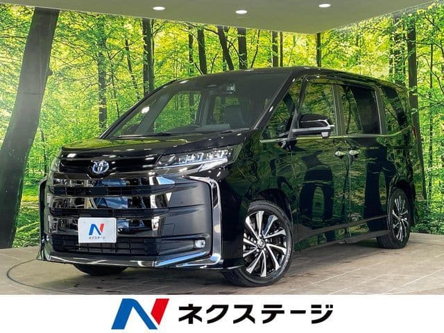 TOYOTA NOAH HYBRID