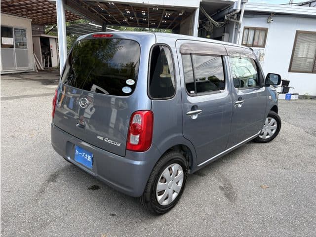 Car thumbnail 4