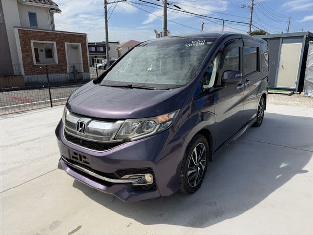 HONDA STEPWAGON SPADA
