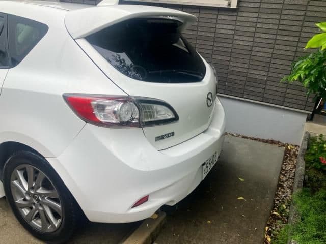 Car thumbnail 3