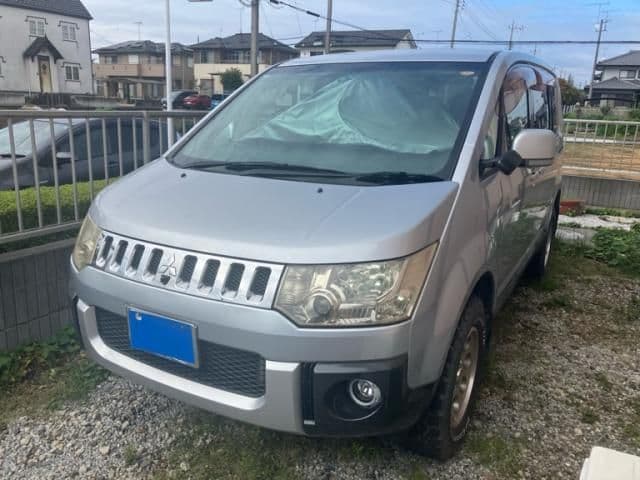 MITSUBISHI DELICA D:5 4WD