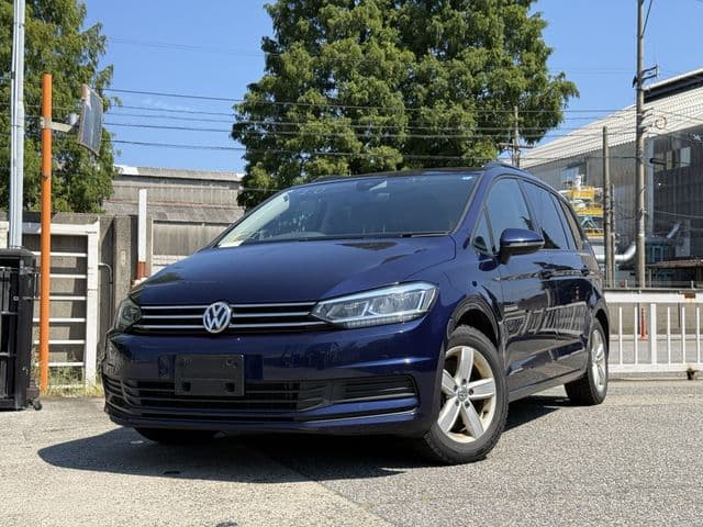 VOLKSWAGEN VOLKSWAGEN GOLF TOURAN