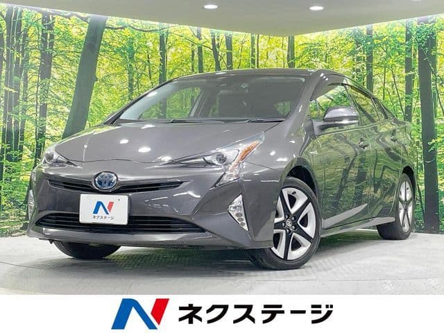 TOYOTA PRIUS 4WD
