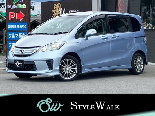 HONDA FREED HYBRID