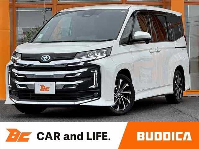 TOYOTA NOAH
