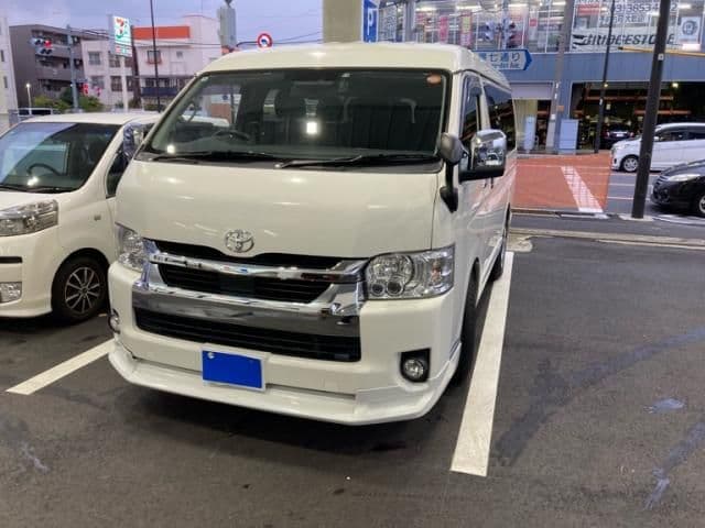 TOYOTA HIACE wagon