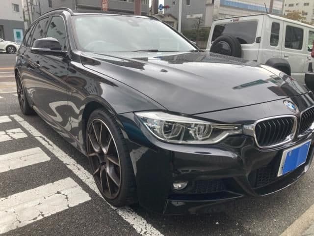 Car thumbnail 3