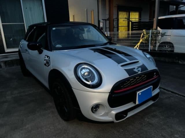 Car thumbnail 2