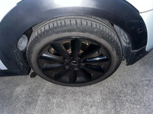 Car thumbnail 3