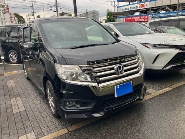 HONDA STEPWAGON SPADA