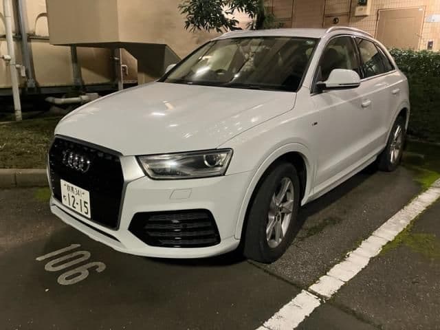 AUDI AUDI Q3