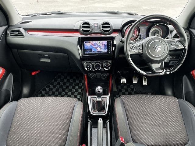 SUZUKI