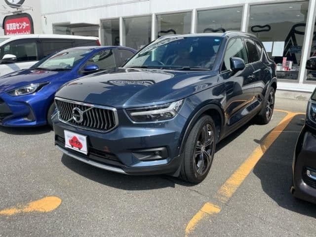 VOLVO VOLVO XC40