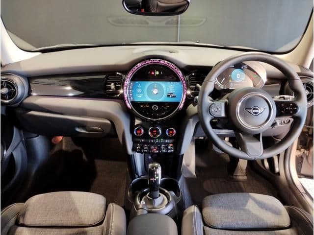 Car thumbnail 2