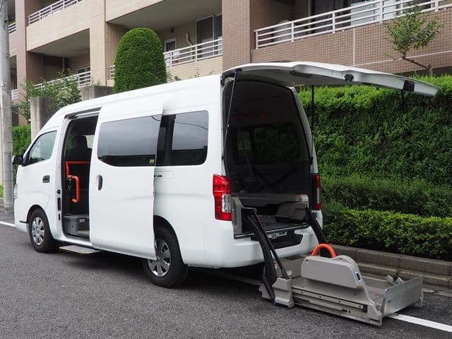 NISSAN NV350 CARAVAN