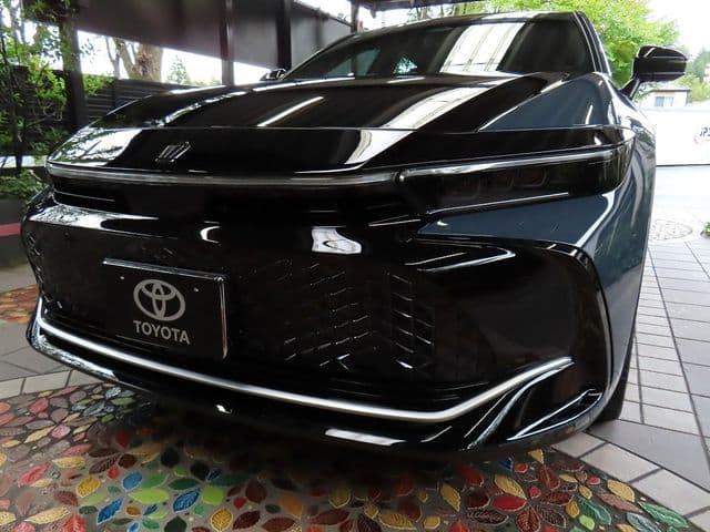 TOYOTA CROWN CROSSOVER