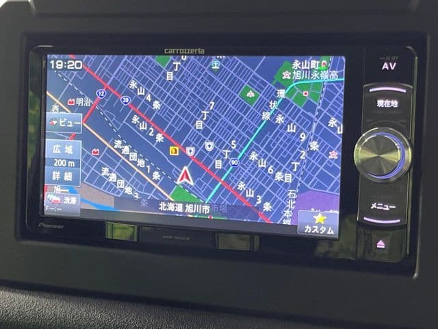 Car thumbnail 4