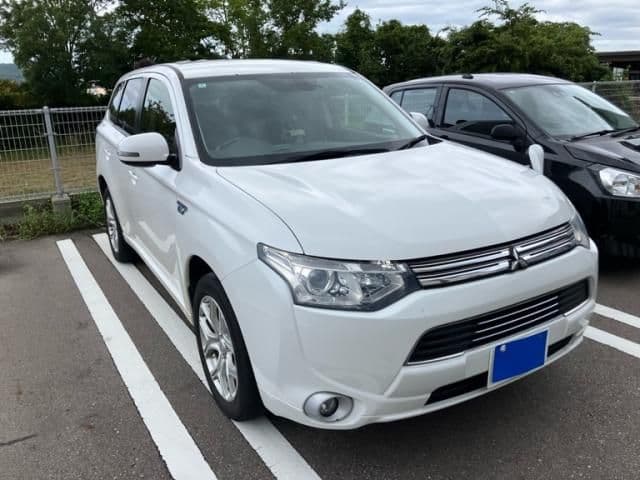 MITSUBISHI OUTLANDER PHEV