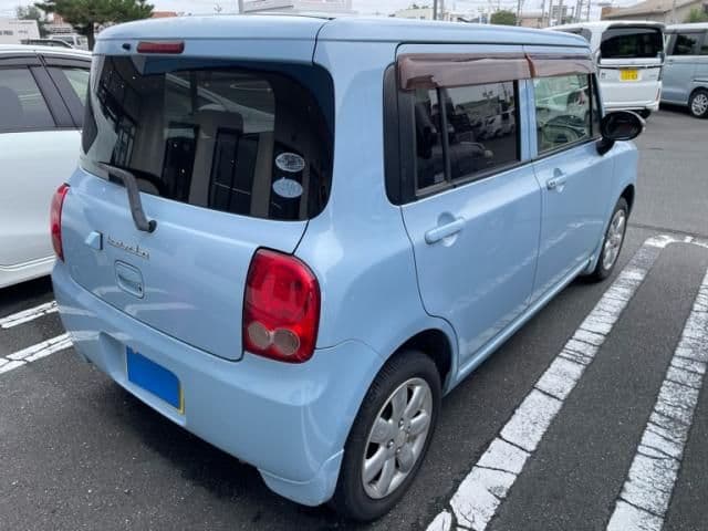 Car thumbnail 4