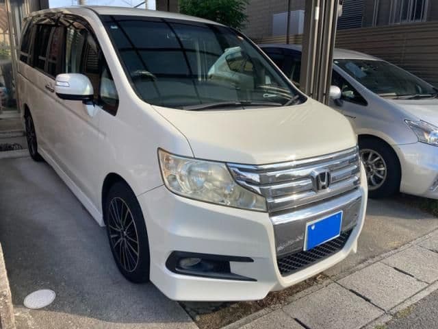 HONDA STEPWAGON SPADA