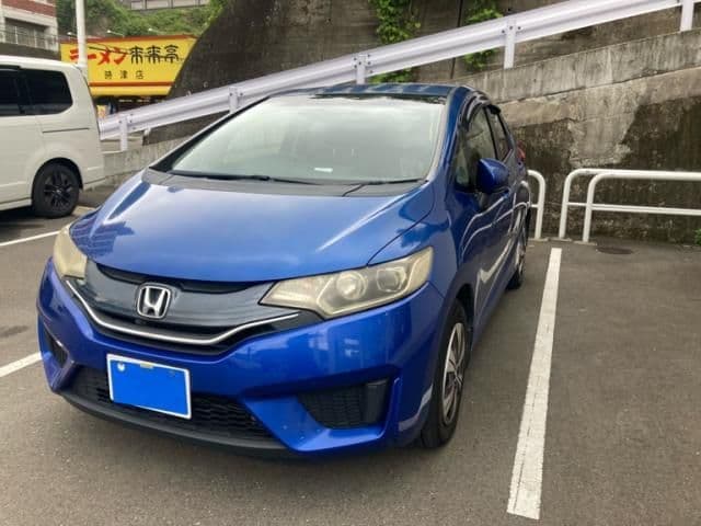 Car thumbnail 3