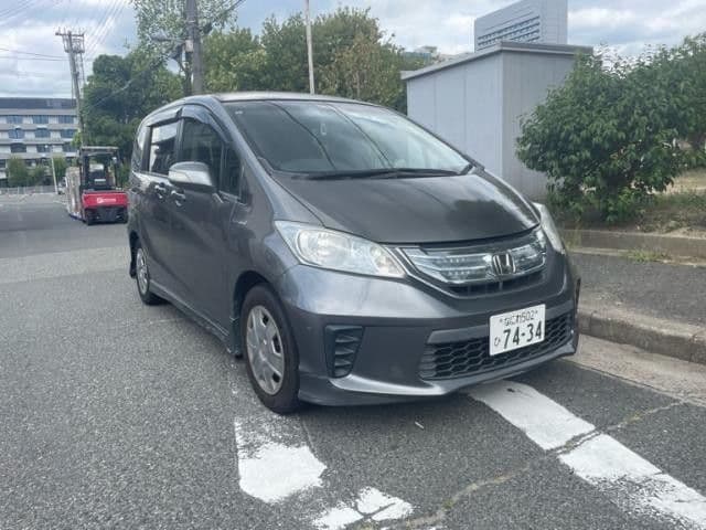 HONDA FREED HYBRID
