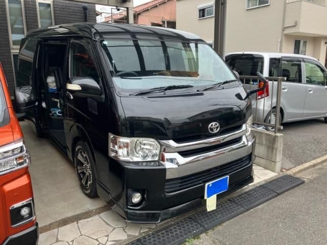 TOYOTA HIACE van 2WD