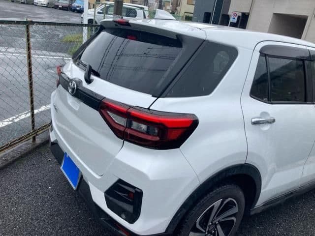Car thumbnail 4