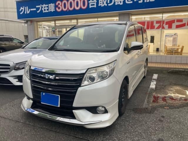 TOYOTA NOAH HYBRID