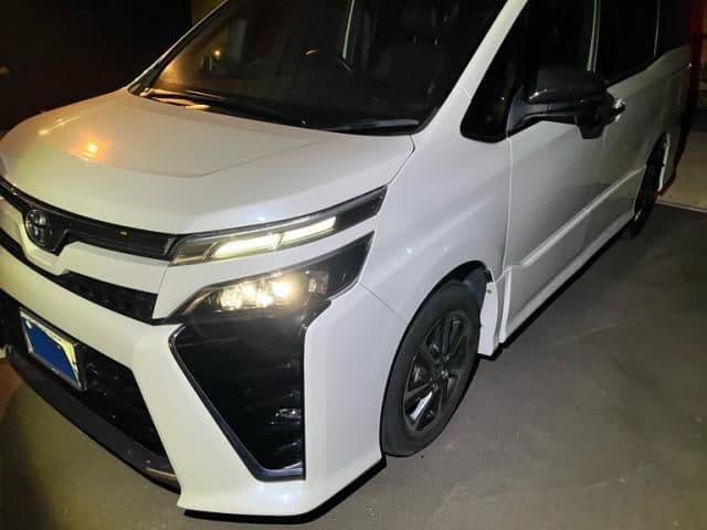 Car thumbnail 4