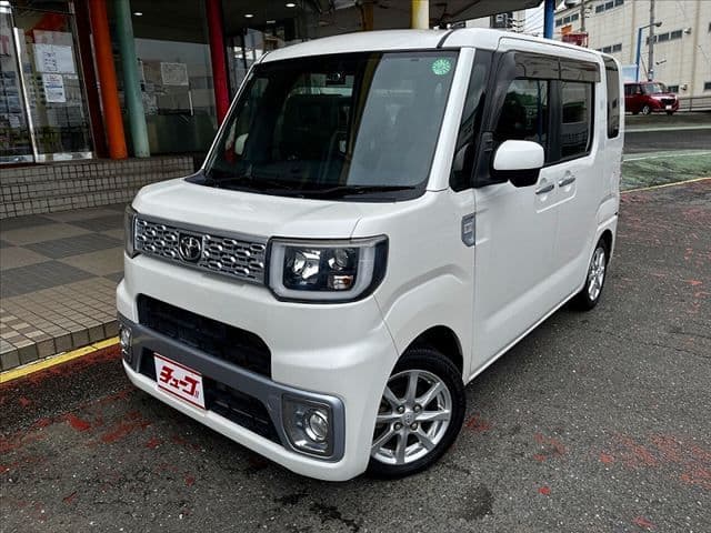 TOYOTA PIXIS MEGA