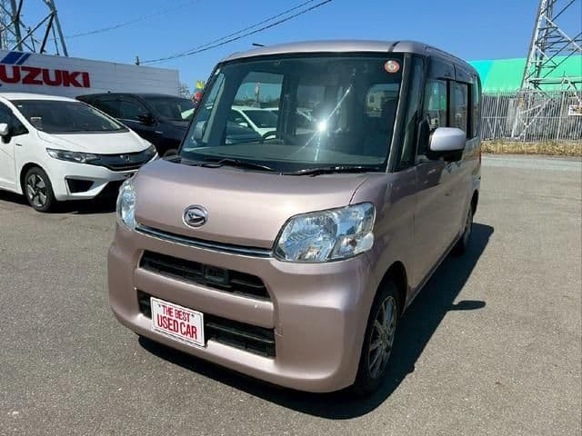 DAIHATSU TANTO 4WD