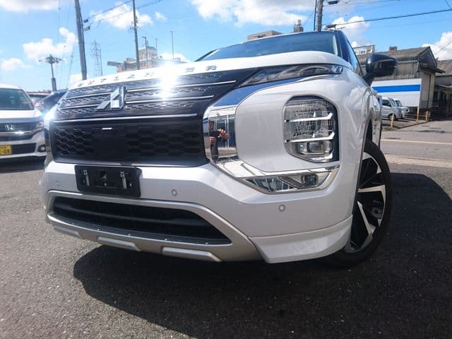 MITSUBISHI OUTLANDER PHEV