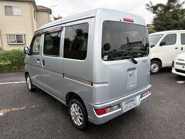 Car thumbnail 4