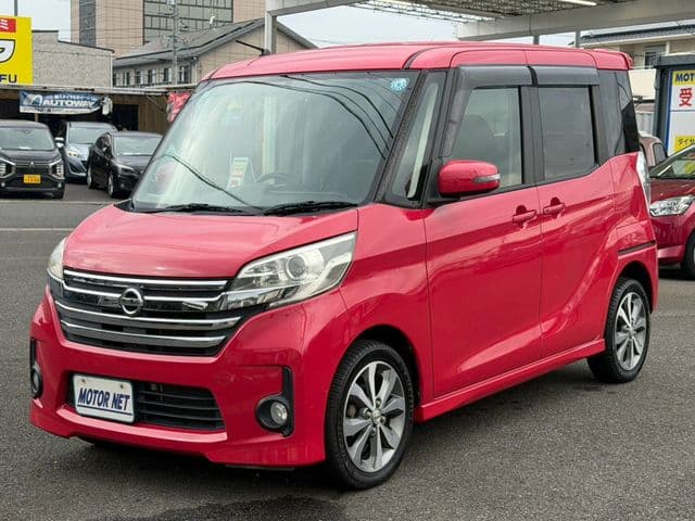 NISSAN DAYZ ROOX