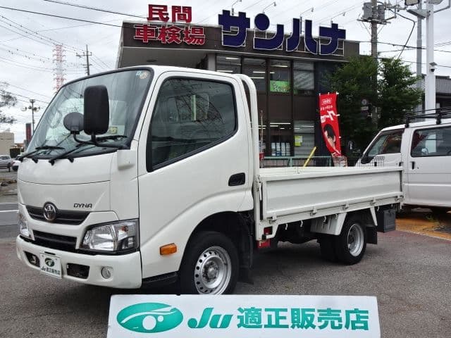 TOYOTA DYNA