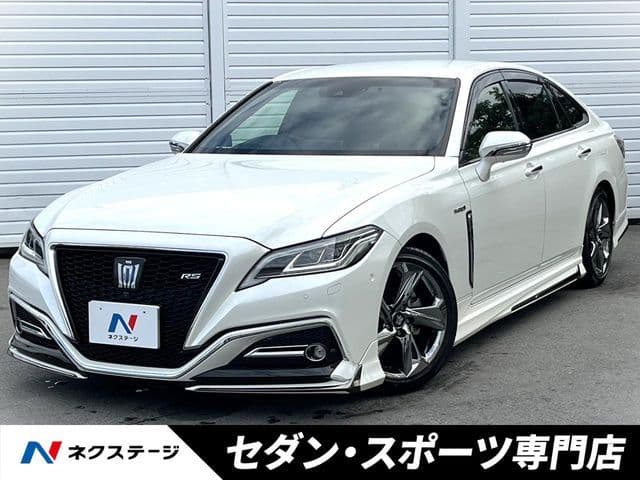TOYOTA CROWN sedan hybrid