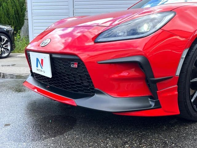 Car thumbnail 3