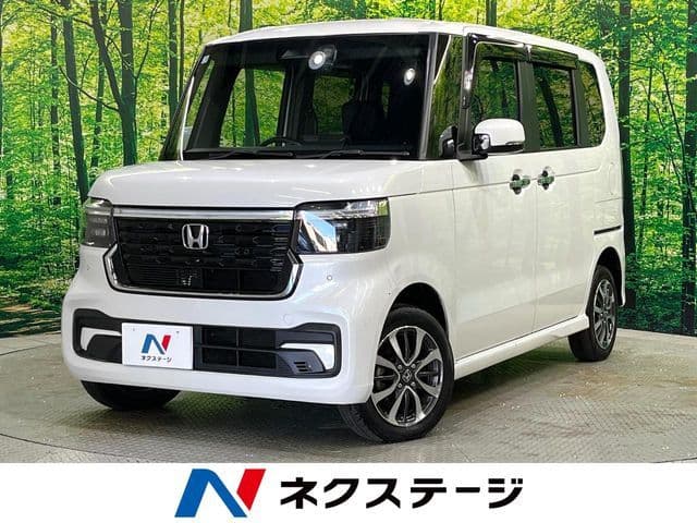 HONDA N BOX CUSTOM 4WD
