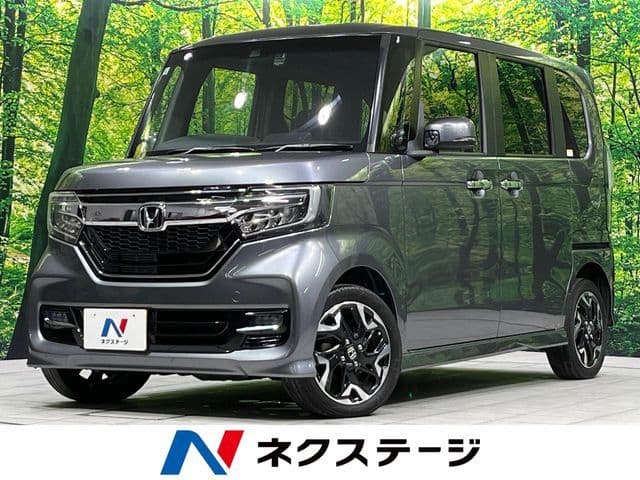HONDA N BOX CUSTOM 4WD