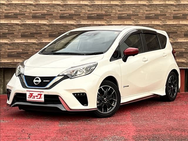 NISSAN