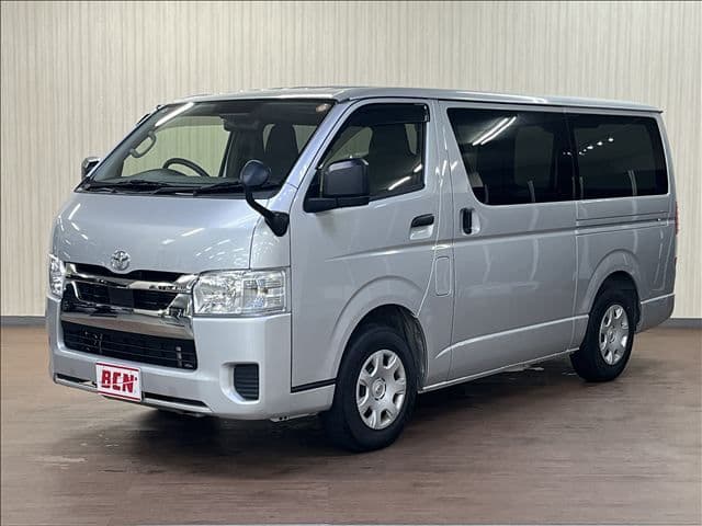 TOYOTA HIACE van 2WD